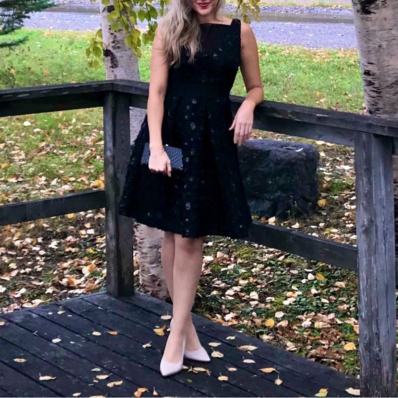 RW&CO black sequinned dress for formal event - Picture 5 of 5